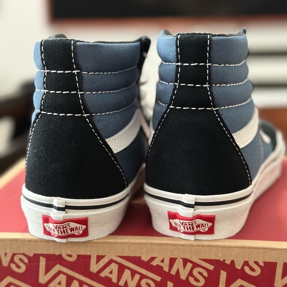 NEW🔥 Navy High Top Vans Sneakers! - Picture 6 of 8